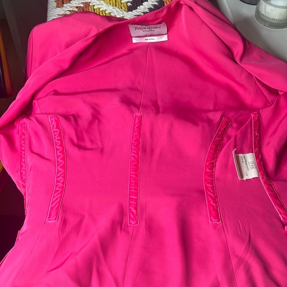 Yves Saint Laurent YSL Sz 38 Pink Vintage Three Piece Skirt Jacket Belt Suit - Picture 4 of 16